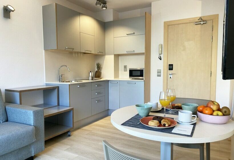 Студия Superior, Atenea Park Suites & Apartments