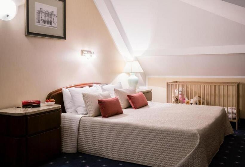 Семейные Апартаменты, Booking Hotel Crown Piast & Spa