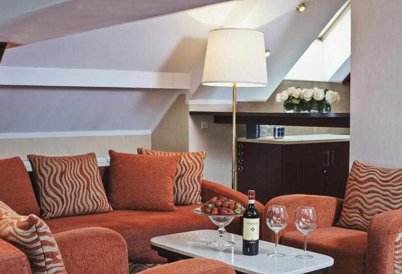 Апартаменты Deluxe 1 Спальня, Booking Hotel Crown Piast & Spa