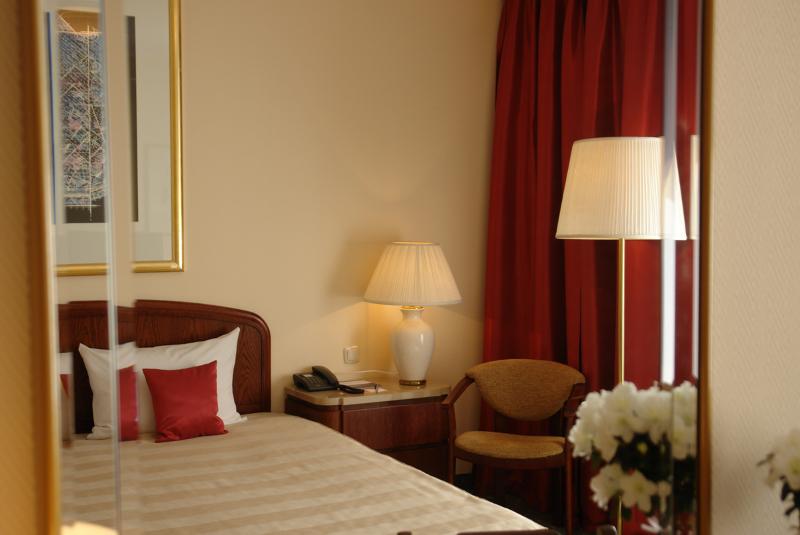 Номер Стандарт, Booking Hotel Crown Piast & Spa