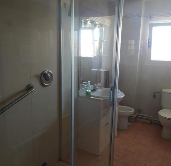 اتاق استاندارد, Residencia 12 Octubre