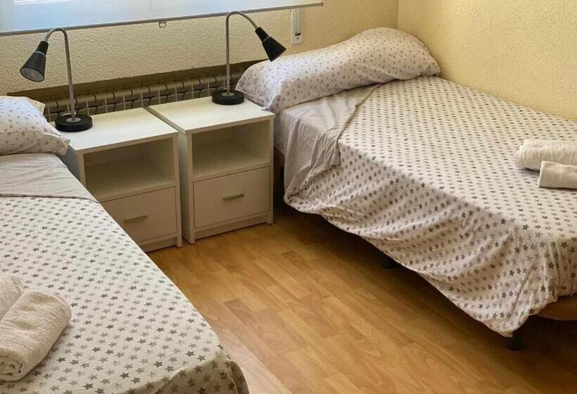 اتاق استاندارد, Residencia 12 Octubre