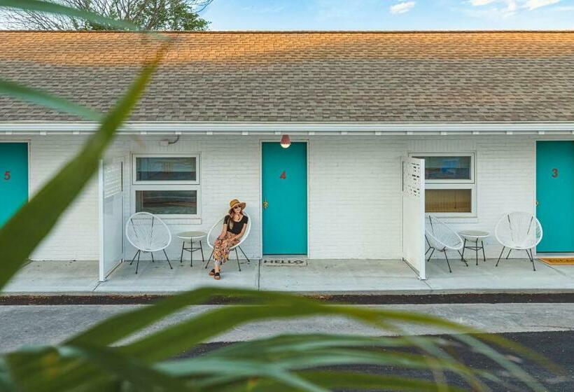Студия Deluxe, Rye Motor Inn   An Adults Only