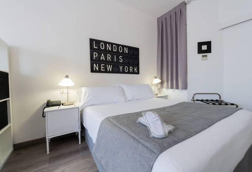 Номер Стандарт Трехместный, Aparthotel Atenea Calabria