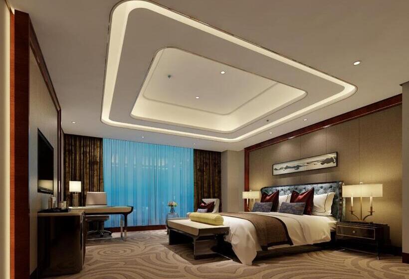Королевский Люкс, Narcissus Al Hamra Hotel Jeddah