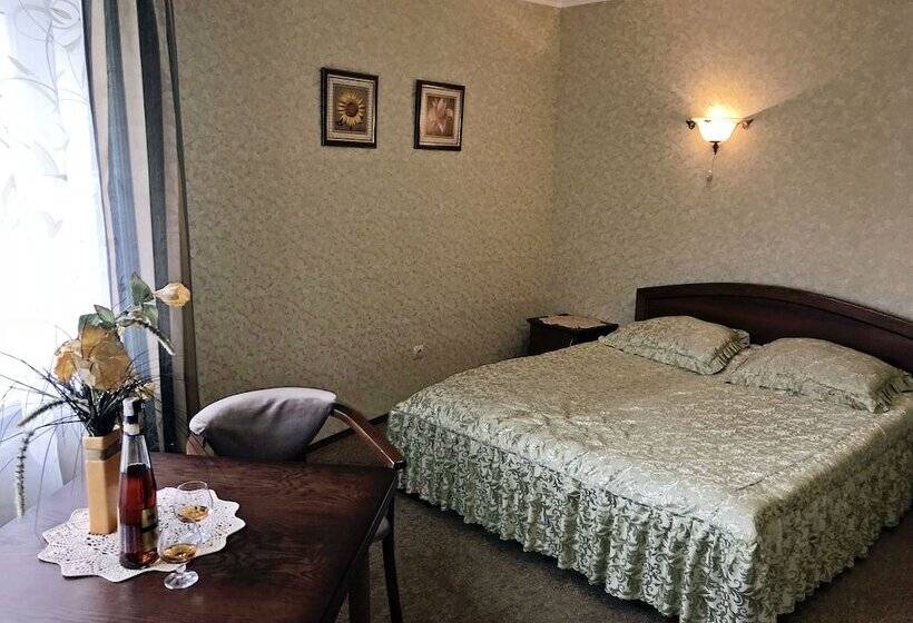 اتاق استاندارد, Geneva Hotel 800 метрів від Mcdonald S