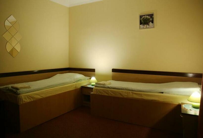 Номер Стандарт с Балконом, Motel Orgován