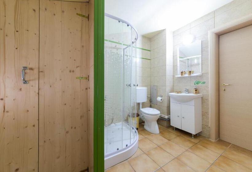 آپارتمان سوپریور 2 خوابه, Vila Adriana