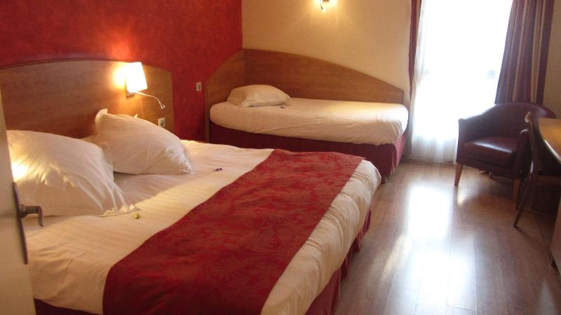 Номер Superior, Kyriad Nîmes Ouest A9