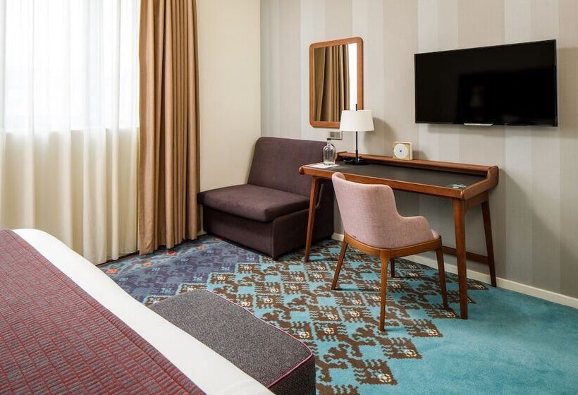 Номер Престиж, Mercure London Bridge