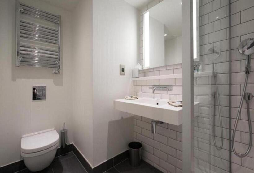 Номер Классика Двуспальная Кровать, Mercure London Bridge