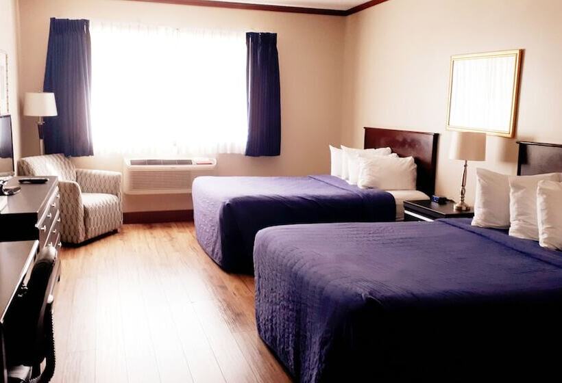 Номер Стандарт 2 Двуспальные Кровати, Causeway Bay Hotel Sparwood