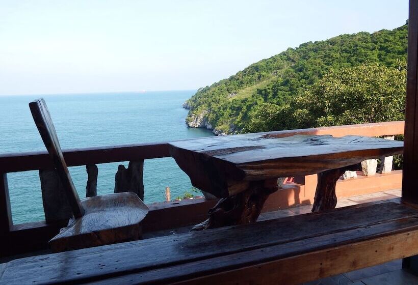بانگلوی استاندارد, Charlie S Bungalows