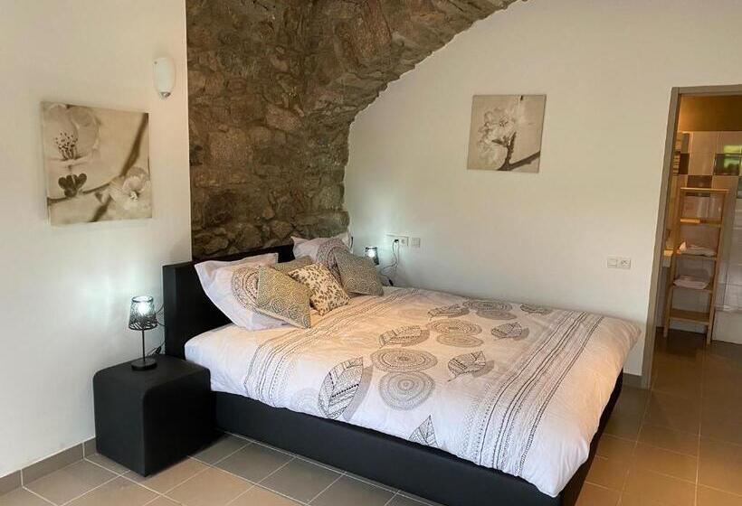 标准房带园景, Auberge De Thelis