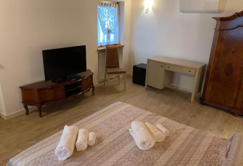Номер Стандарт Вид на Озеро, Villa Vaccari Garda
