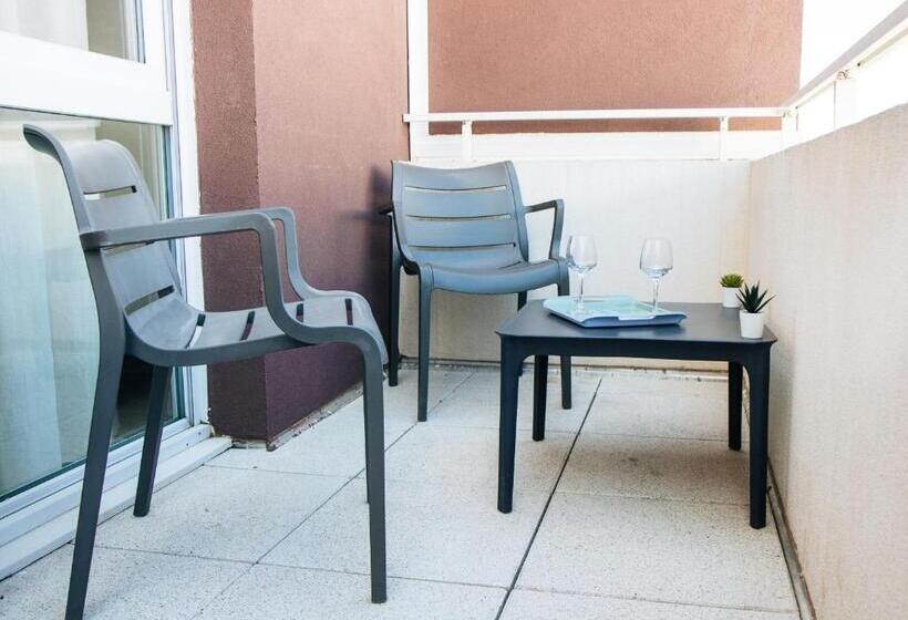 スーペリアスタジオ, Twenty Business Flats Nîmes Trigone