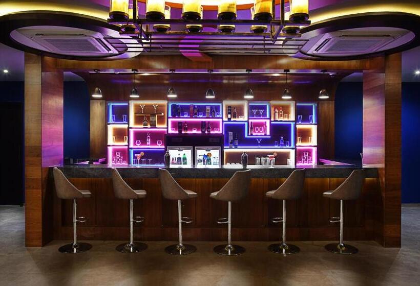 Президентский Люкс, Eastin Easy Vita