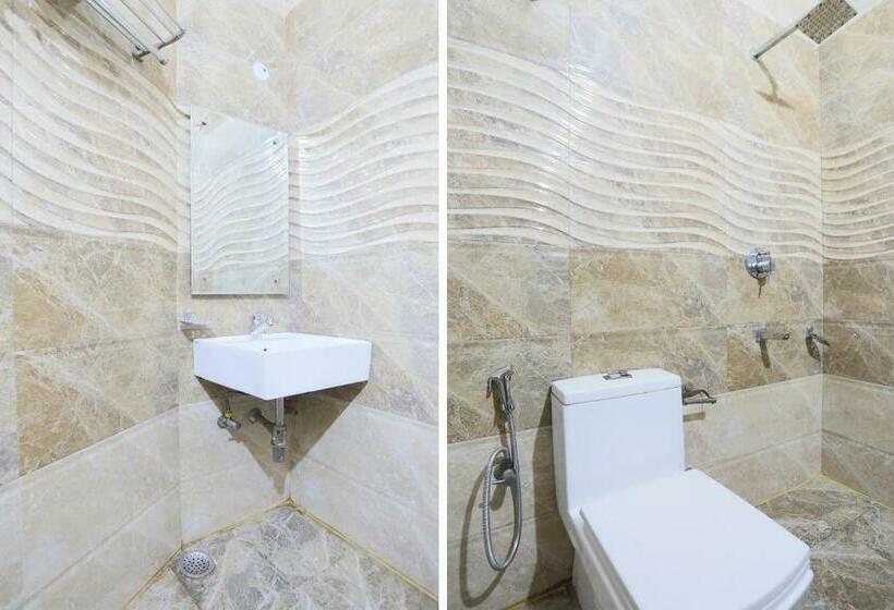 Трехместный Номер Классика, Oyo 65630  New Raj Kamal