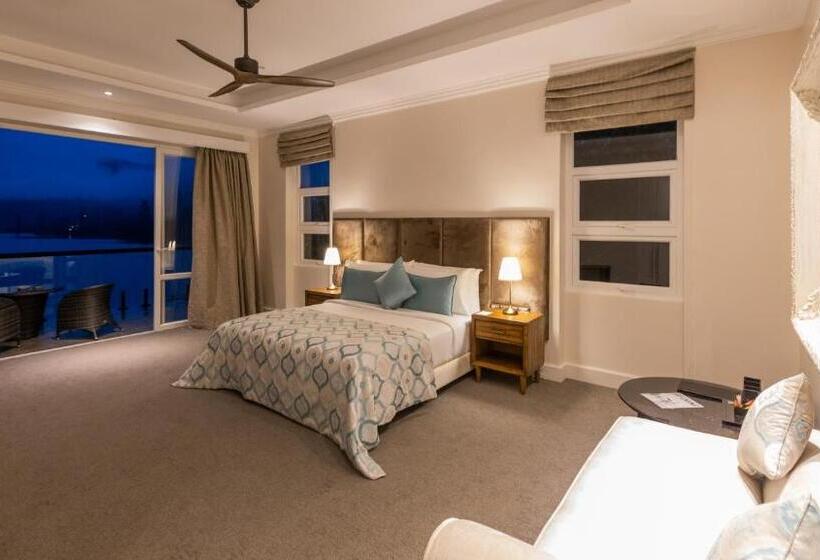 Deluxe Suite King Bed, Villa Serenity