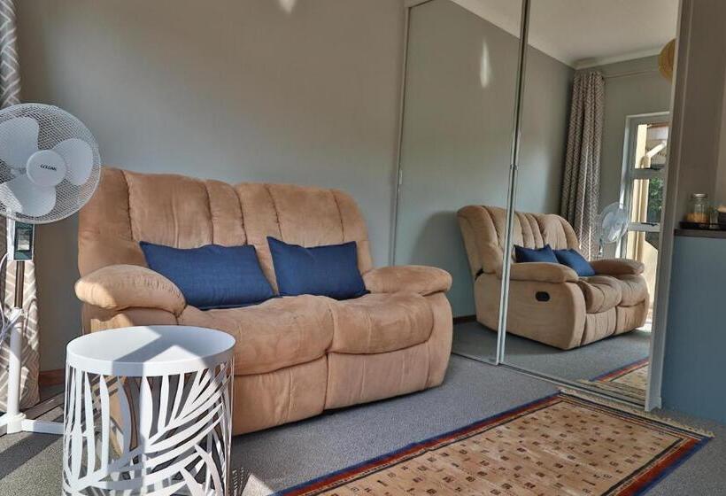 디럭스 룸, Highway Gardens Guest House
