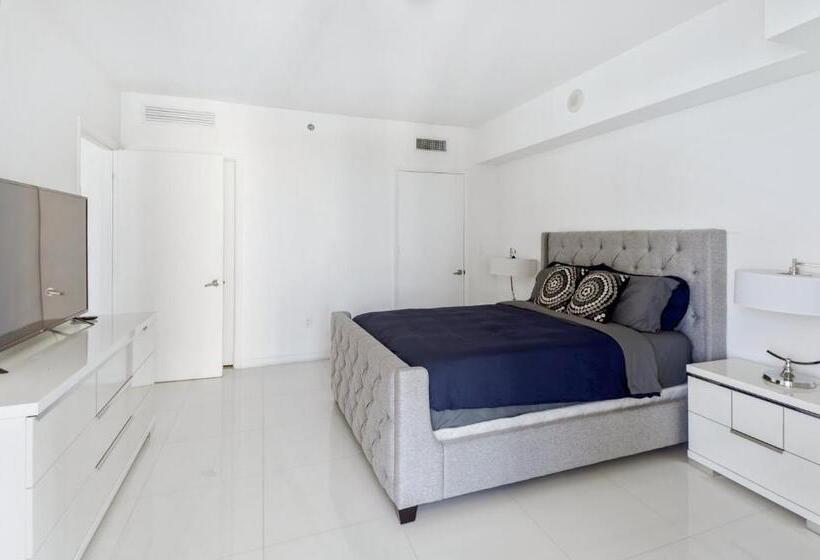 带海景的复工套房, Icon Brickell Residences