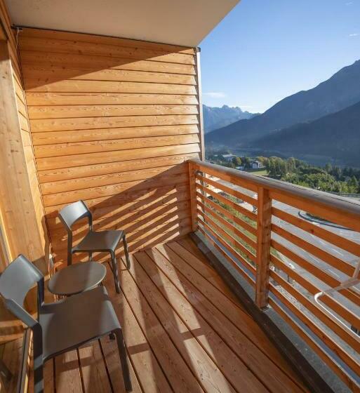 Номер Стандарт с Террасой, Giallo Dolomiti Wellness