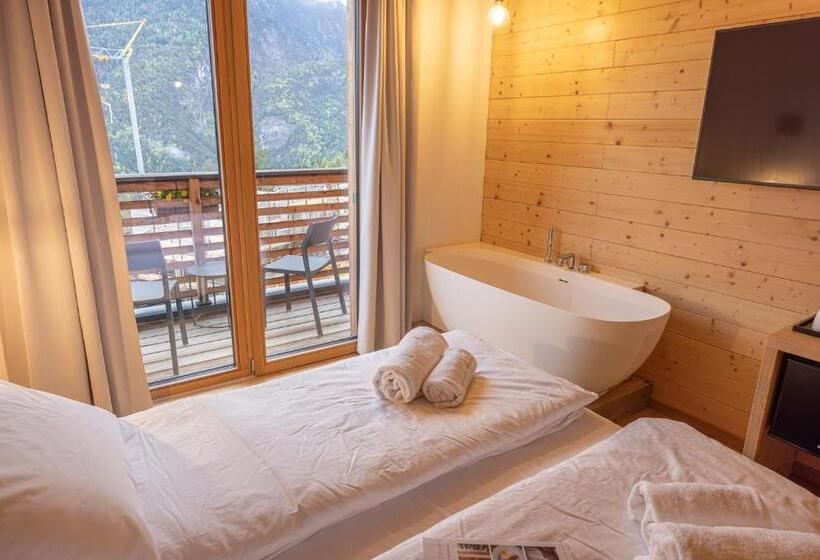 Номер Стандарт с Террасой, Giallo Dolomiti Wellness