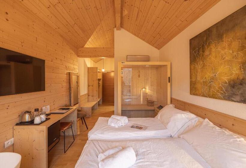 Номер Стандарт с Террасой, Giallo Dolomiti Wellness