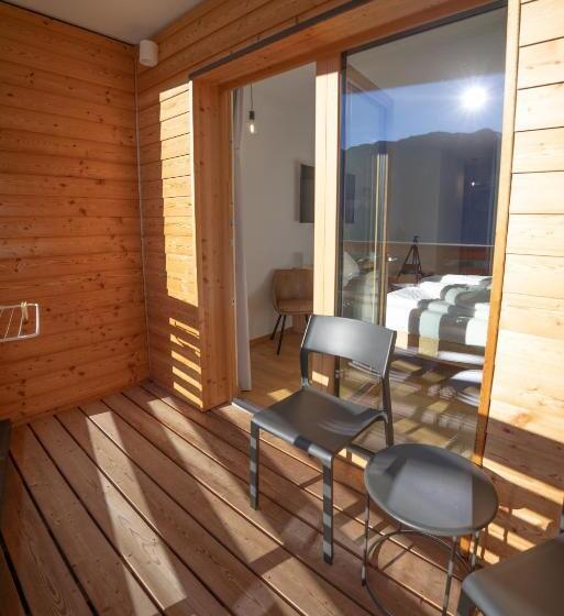 Номер Стандарт с Балконом, Giallo Dolomiti Wellness