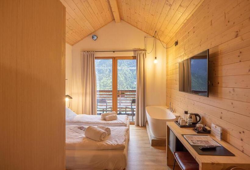 Номер Стандарт Вид на Озеро, Giallo Dolomiti Wellness