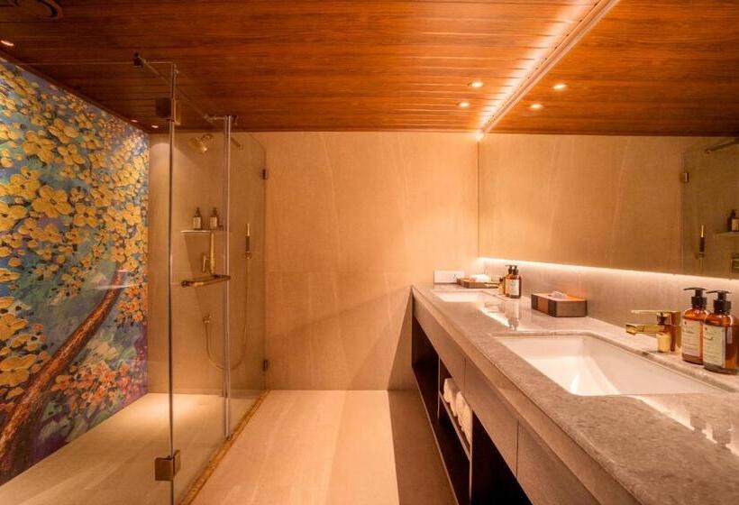 سوئیت با بالکن, Yu Hotel Candolim