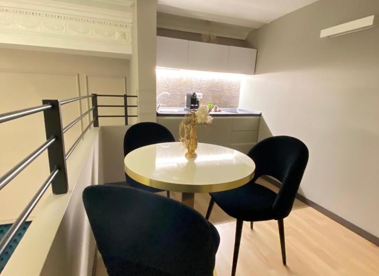 سوییت لوکس, Intomilan Galleria Duomo I Boutique & Design Apart