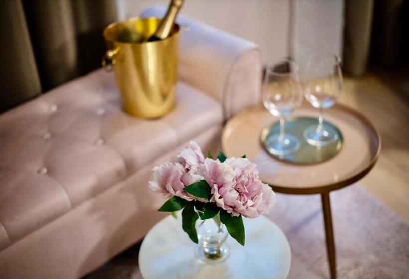 سوییت جونیور لوکس, Intomilan Galleria Duomo I Boutique & Design Apart