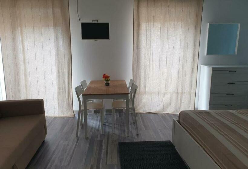 اتاق کلاسیک چهارنفره, Lipari Suite Apartament