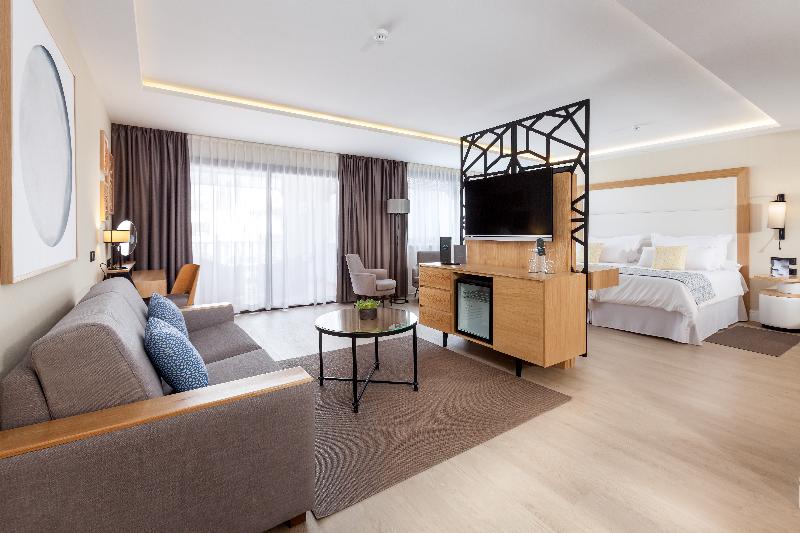 سوییت با چشم‌انداز جانبی دریا, Gran Tacande Wellness & Relax Costa Adeje