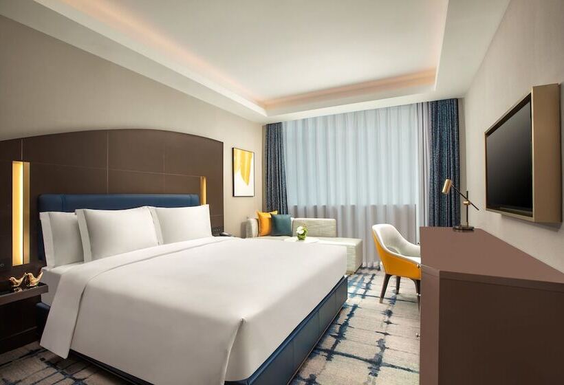 Номер Стандарт, Voco Wuhan Xinhua, An Ihg