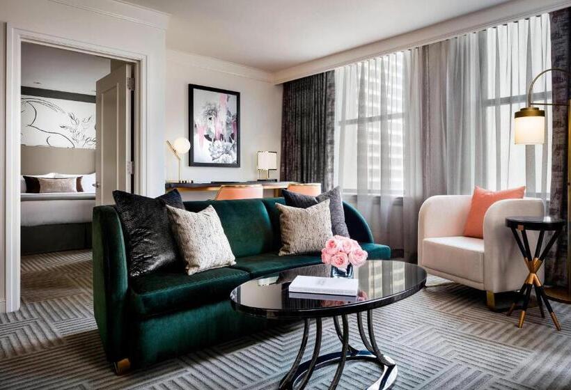 Junior Suite met Kingsize Bed, The Gwen, A Luxury Collection Hotel, Michigan Avenue Chicago