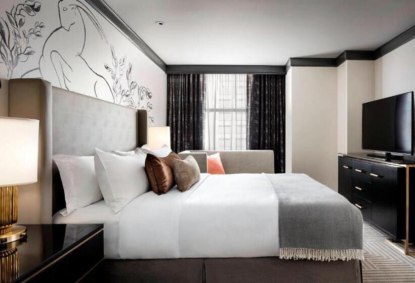Suite met Kingsize Bed, The Gwen, A Luxury Collection Hotel, Michigan Avenue Chicago
