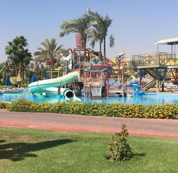 اتاق لوکس با چشم‌انداز باغ, Mövenpick Hotel Cairo   Media City