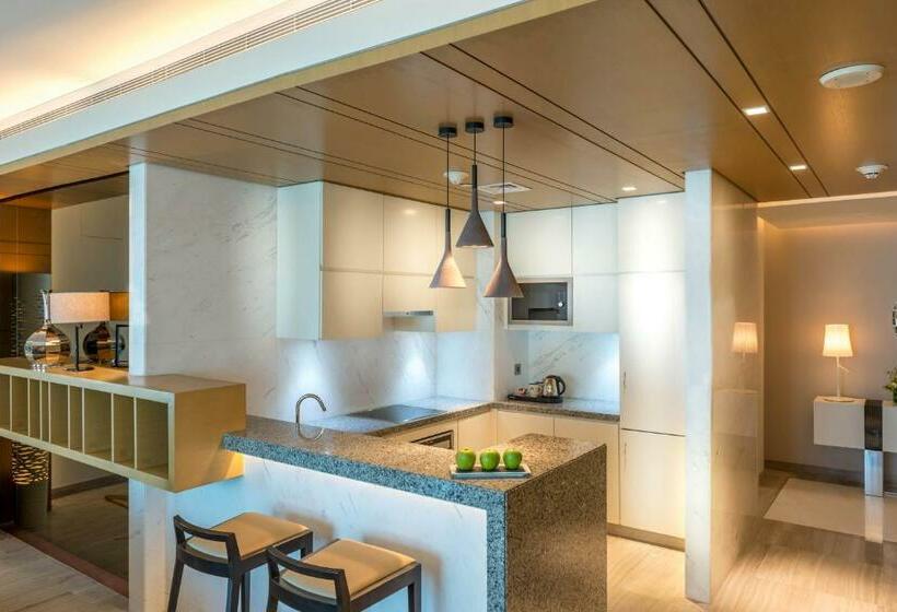 Апартаменты 1 Спальня, Towers Rotana   Dubai
