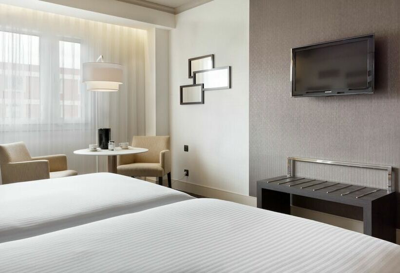 اتاق استاندارد, Madrid Marriott Auditorium Hotel & Conference Center