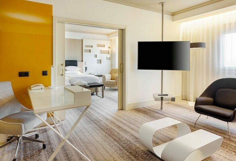 سوییت اجرایی, Madrid Marriott Auditorium Hotel & Conference Center