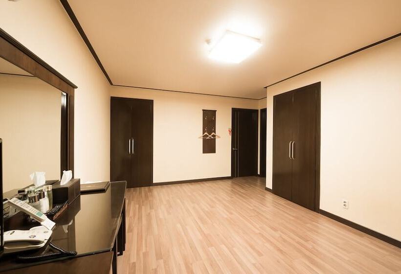 Семейный Номер, Daea Ulleung Resort