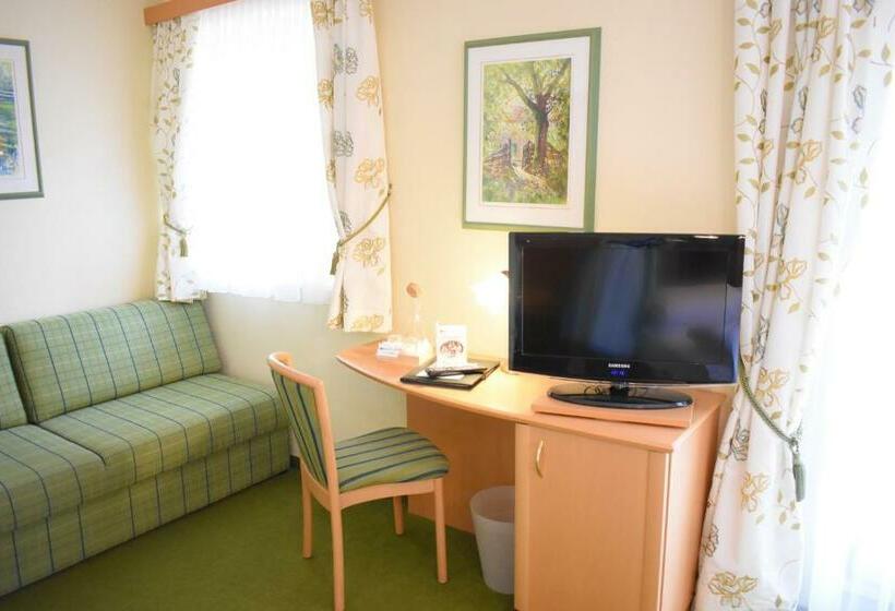 バルコニー付きスタンダードトリプルルーム, Gartenhotel Kloepferkeller