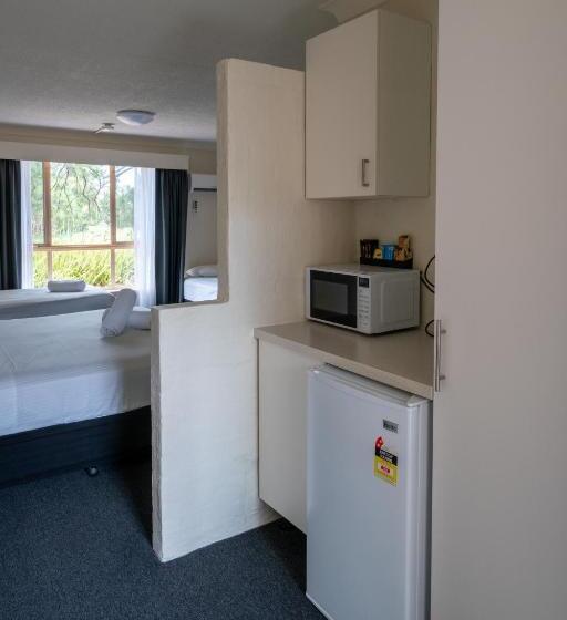 Семейный Номер, Golf Place Inn Wollongong