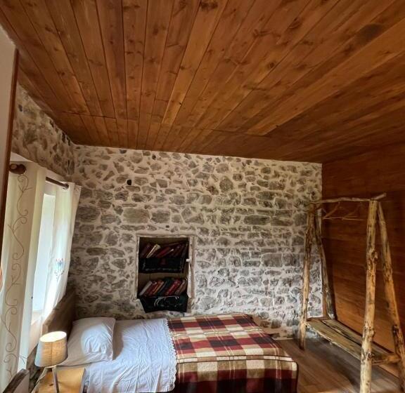 Семейный Номер Вид на Горы, Molla Guest House