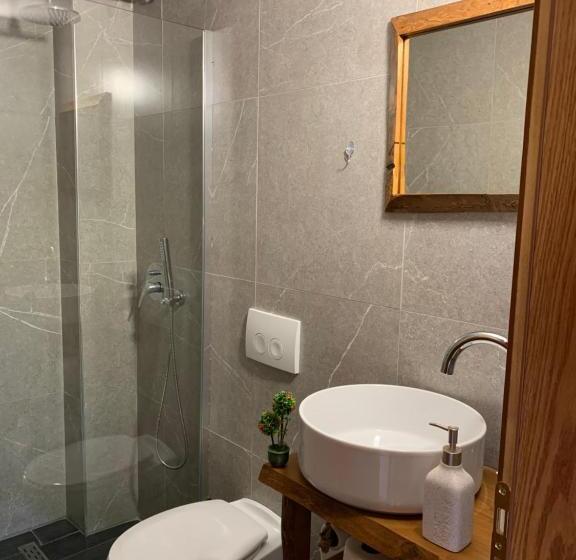 Семейный Номер Вид на Горы, Molla Guest House