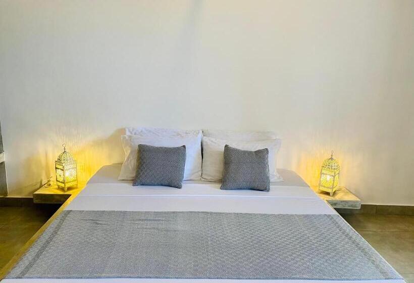 Номер Deluxe с Террасой, Badolina Bungalows