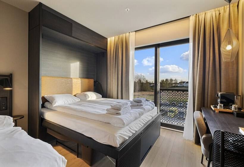 Семейный Номер, Lily Country Club
