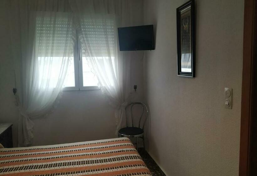 Люкс, Antolin Guest House